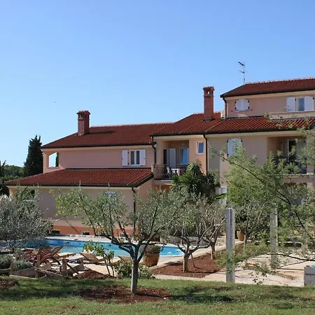 Basanija 3402a سافودغيا
